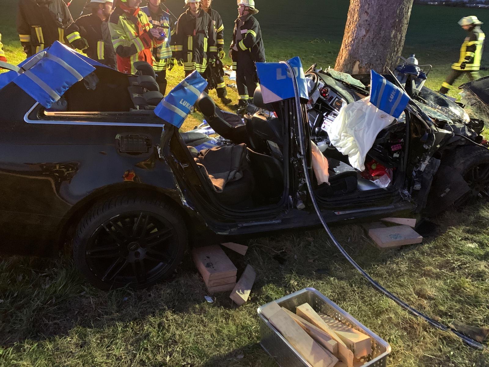 Unfall, Person eingeklemmt